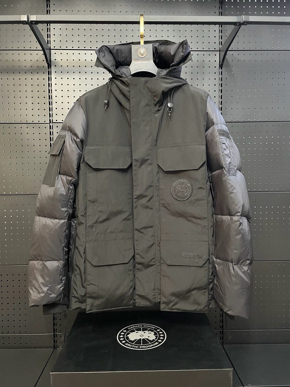 Canada Goose Men's Black & Gray Hybrid Puffer Parka